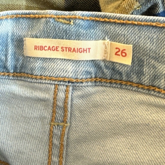 Levi's Ribcage Straight Light Wash Jeans size 26 - Picture 6 of 8